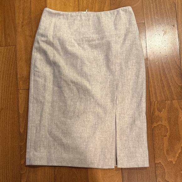 Banana Republic Dresses & Skirts - Banana Republic Light Tan‎ Cream Heathered  Pencil Skirt